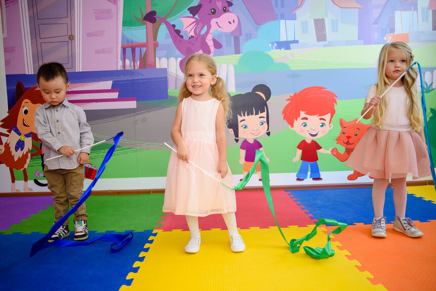 Подробнее о статье Английский для малышей — плюсы и минусы.