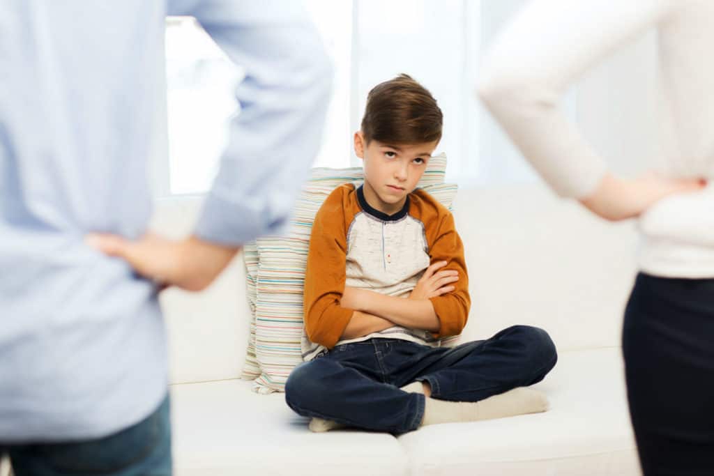 Что делать, если ребенок врёт? Тактика для родителей