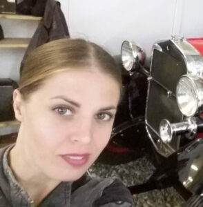 Анна-Кожухова_auto_x2-1003×1024