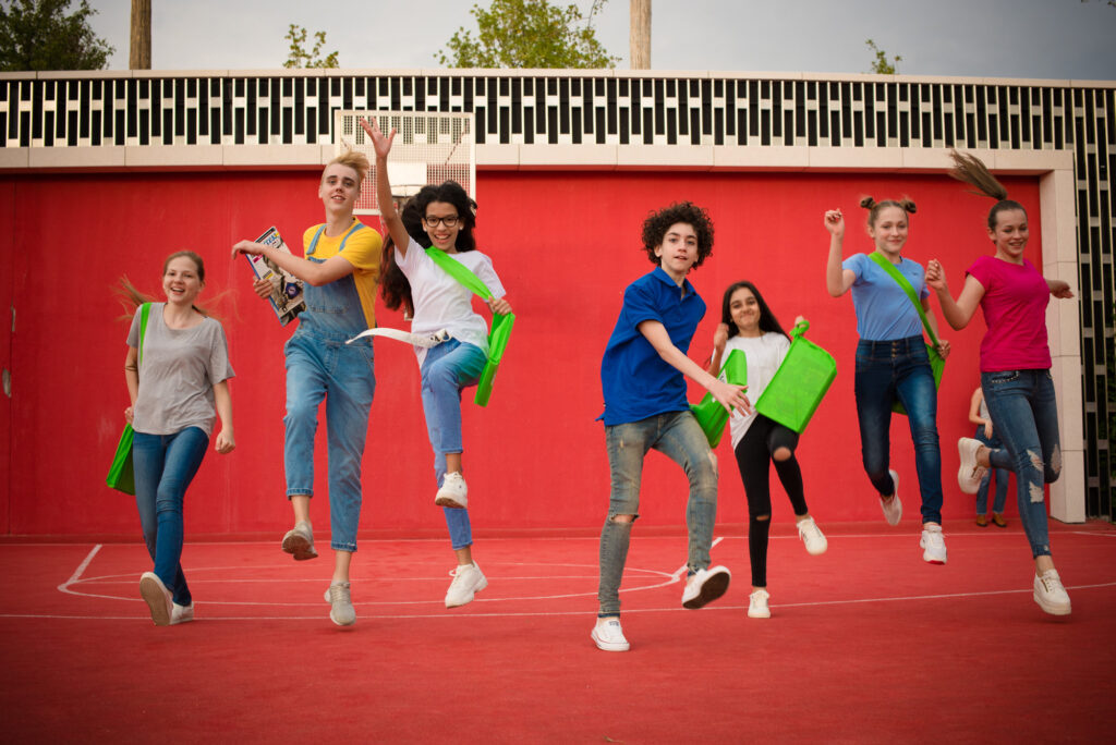 Подробнее о статье Back to School: как сделать сентябрь ярким и веселым с английским